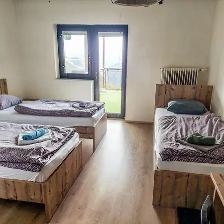 Planinski Dom Gore Hiša za goste